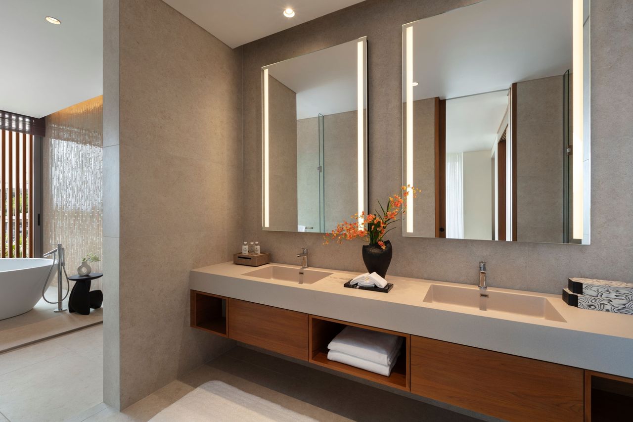 Villa bathroom at Kiara Reserve